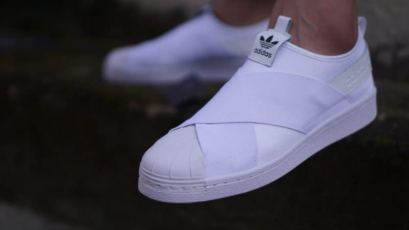 Tìm mua đôi Adidas Superstar Slip on ở đâu