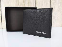 Calvin Klein là ví nam nhận được vô số lời khen ngợi từ phía người sử dụng.
