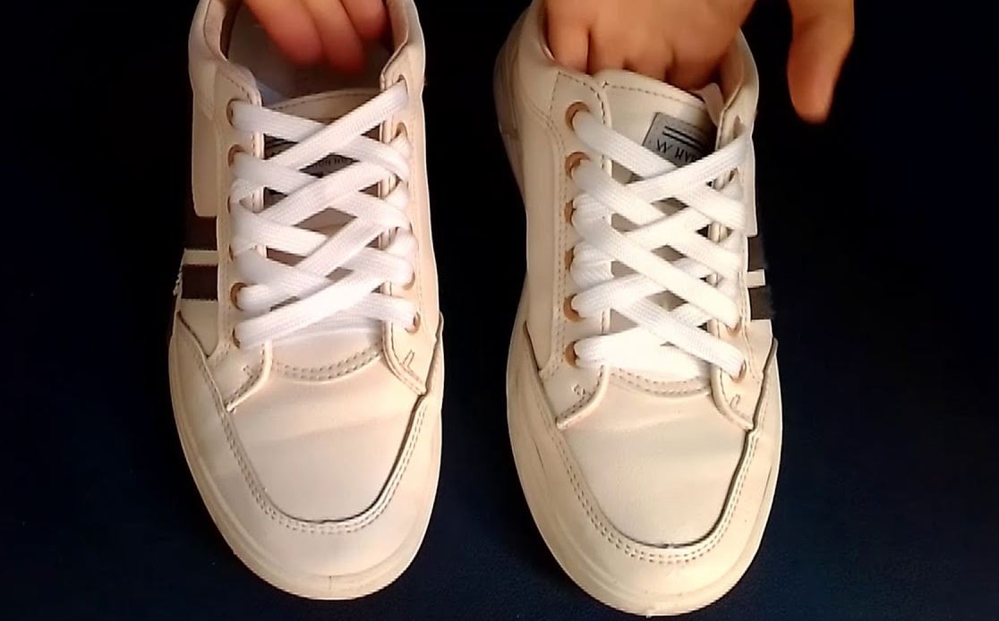 Cách buộc dây giày có 2 hàng lỗ kiểu Display Shoe phù hợp với nhiều loại giày khác nhau