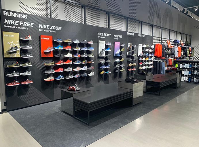Mua giày Nike chính hãng ở TpHCM đến ngay Nike Store