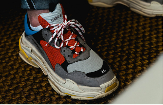 Các cách buộc dây giày Balenciaga đúng chuẩn, hợp trends
