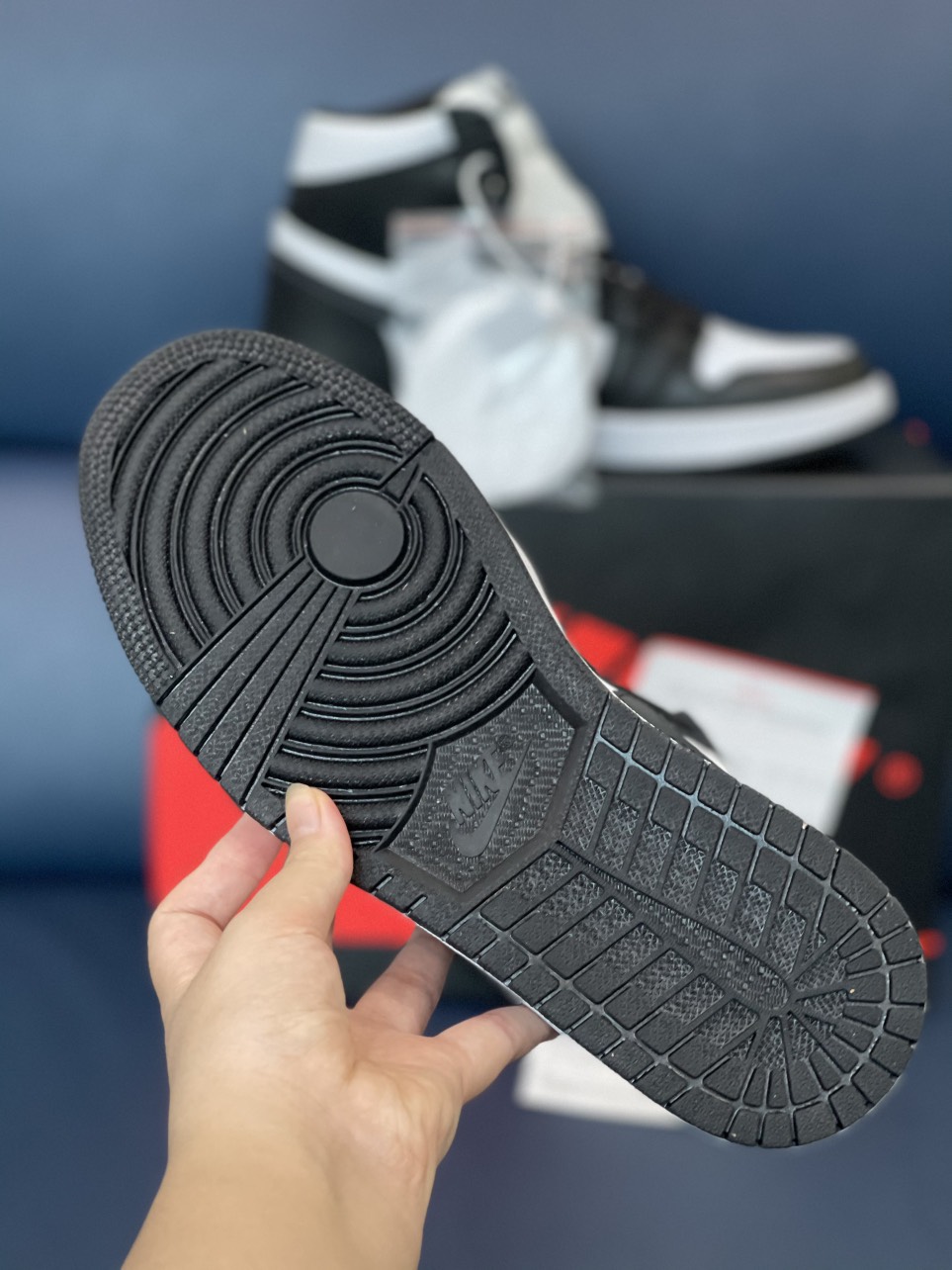 Giày Nike Air Jordan 1 Retro High OG Black White Like Auth