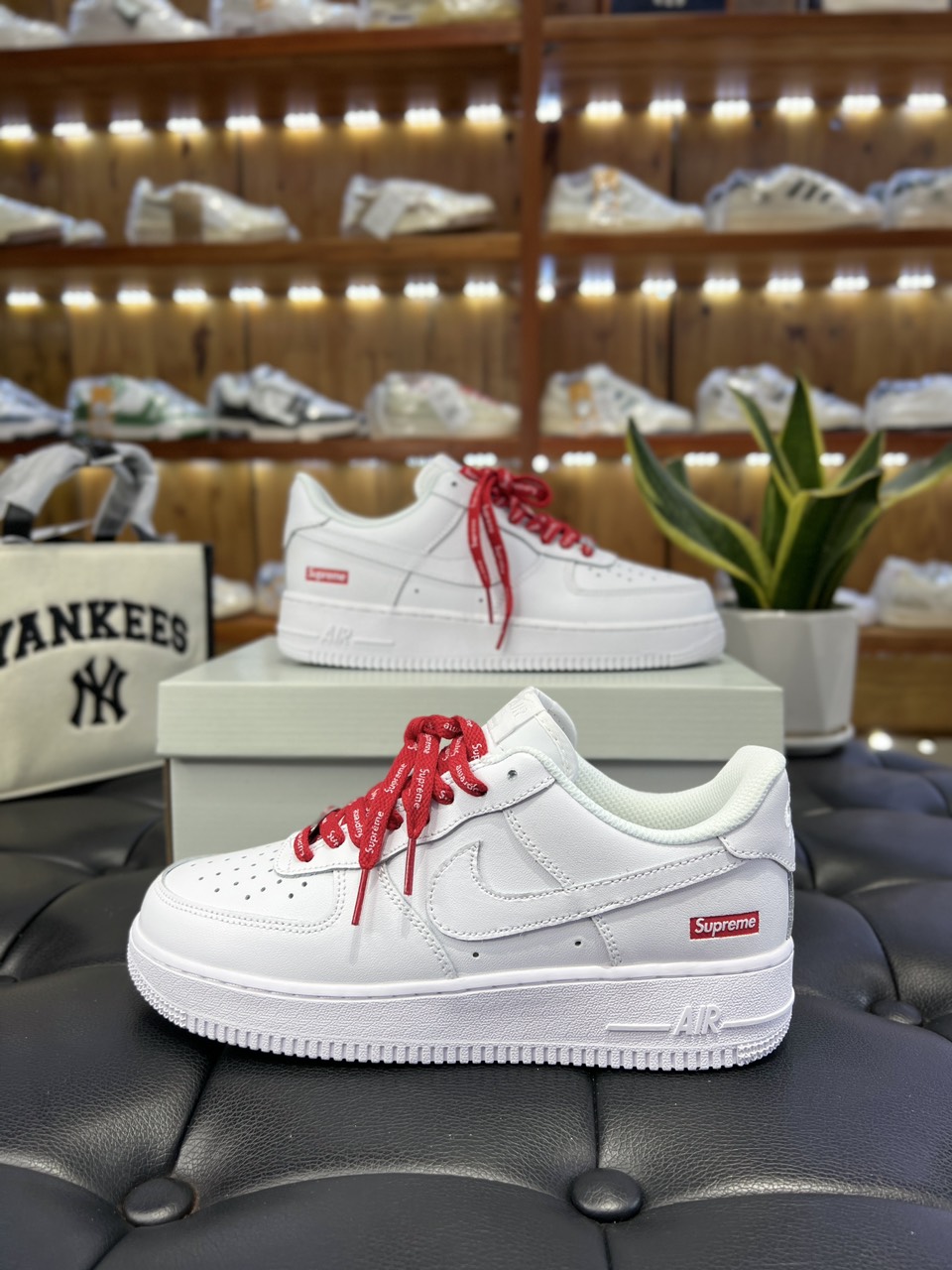 Giày Nike Air Force 1 Low Supreme White