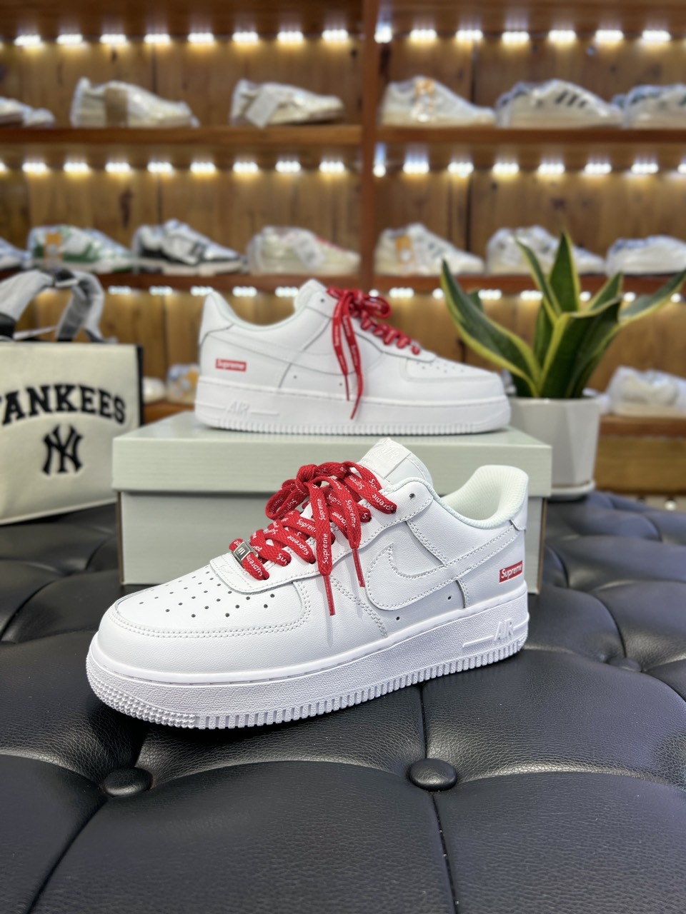 Giày Nike Air Force 1 Low Supreme White 
