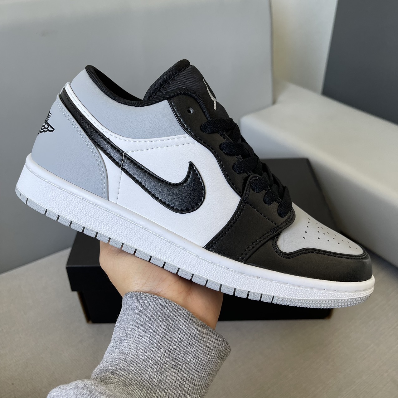 Giày Nike Air Jordan 1 Low Shadow Toe