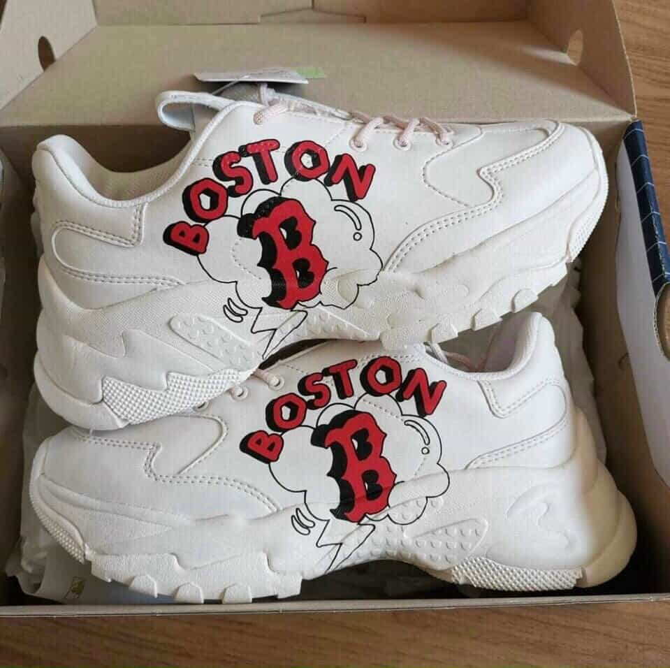 Giày Boston có thiết kế ấn tượng