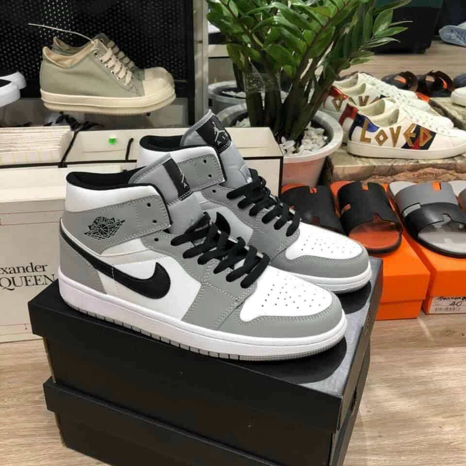 Giày Nike Air Jordan 1 Mid Light Smoke Grey