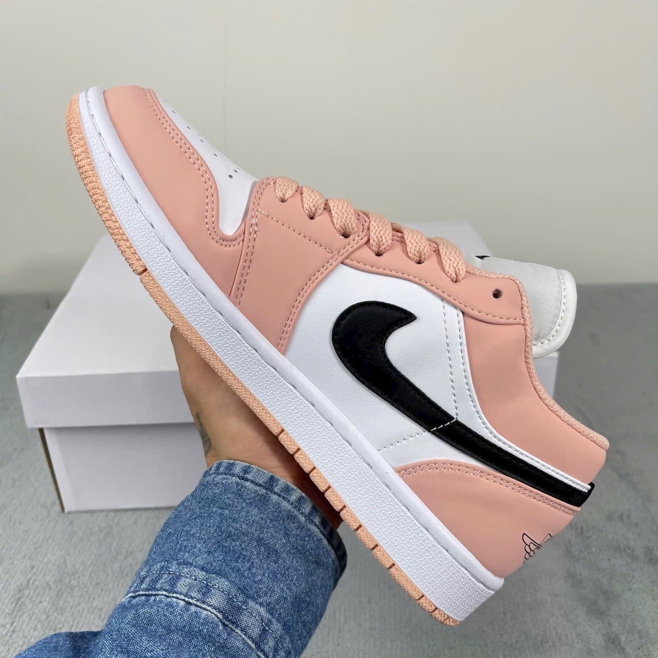 Giày Nike Air Jordan 1 Low Light Arctic Pink Like Auth