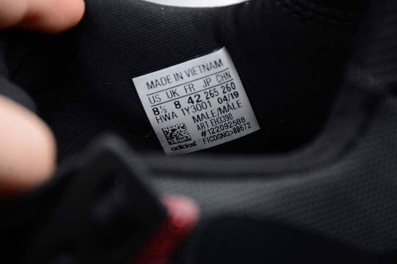 Tại sao giày Adidas lại Made in Vietnam?