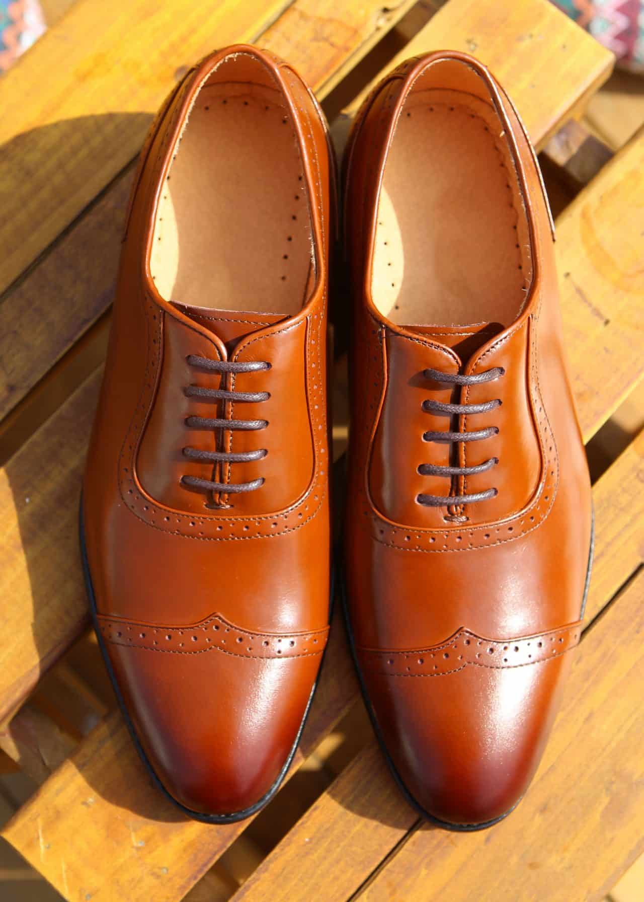 Giày Oxford là kiểu cổ điển sang trọng và đẳng cấp