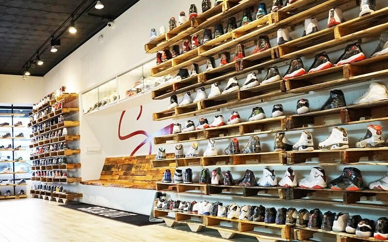 Shop bán giày rep 1:1 sẽ giúp bạn sở hữu sản phẩm chất lượng, giá phải chăng