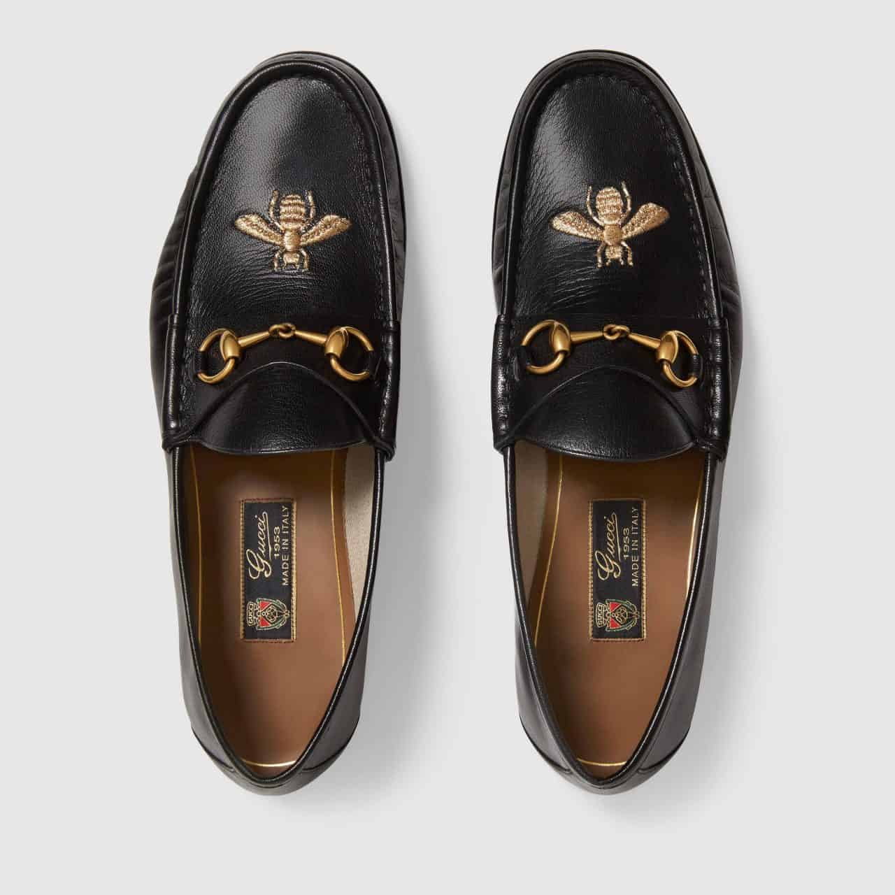 Vẻ đẹp của Gucci Leather Driver With Bee Moccasin Shoes