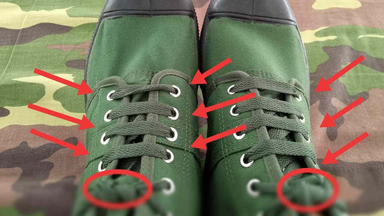 Cách buộc dây giày bộ đội truyền thống phù hợp với những đôi giày thể thao có điểm nhấn đặc biệt, ấn tượng