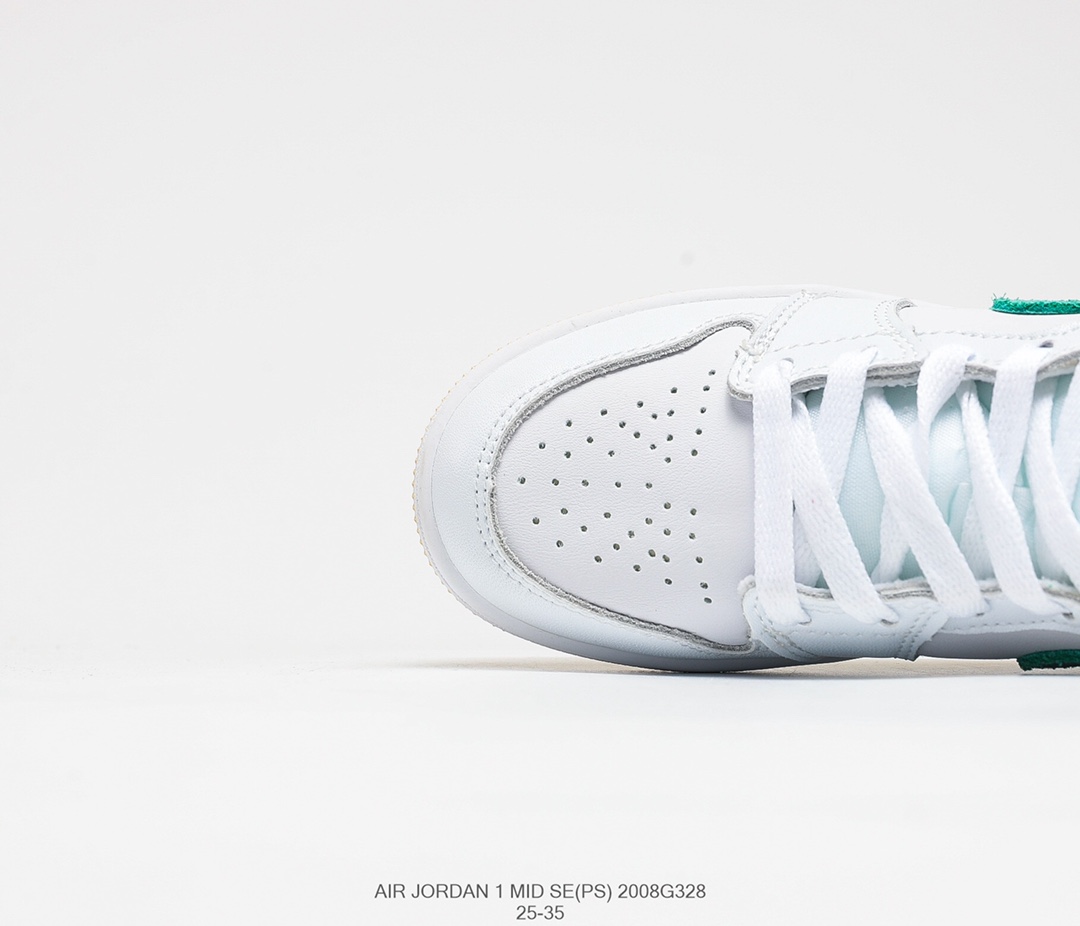 Giày Nike Air Jordan 1 Mid Features Paint Drip