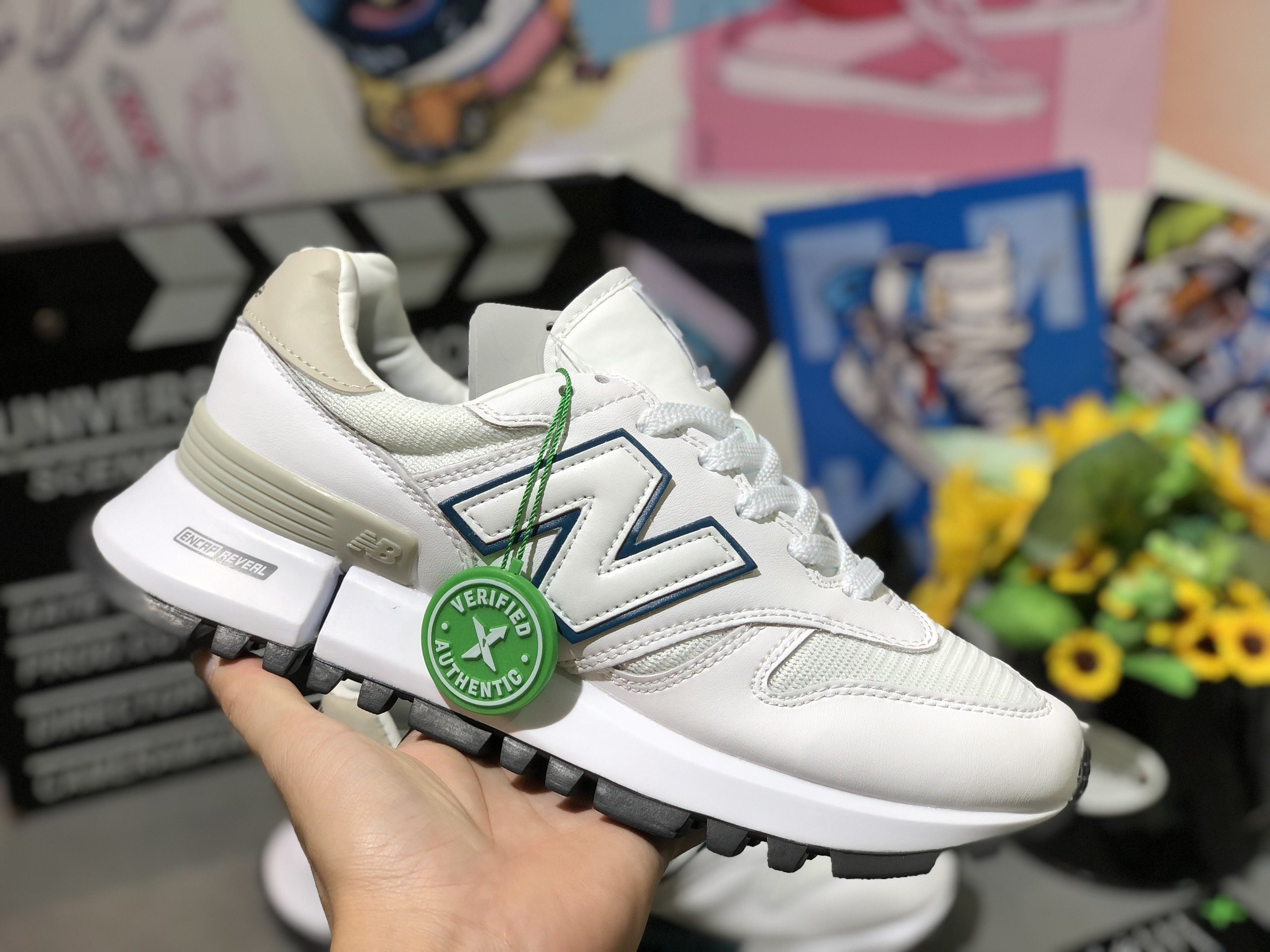 Giày New Balance 1300 Trắng LikeAuth