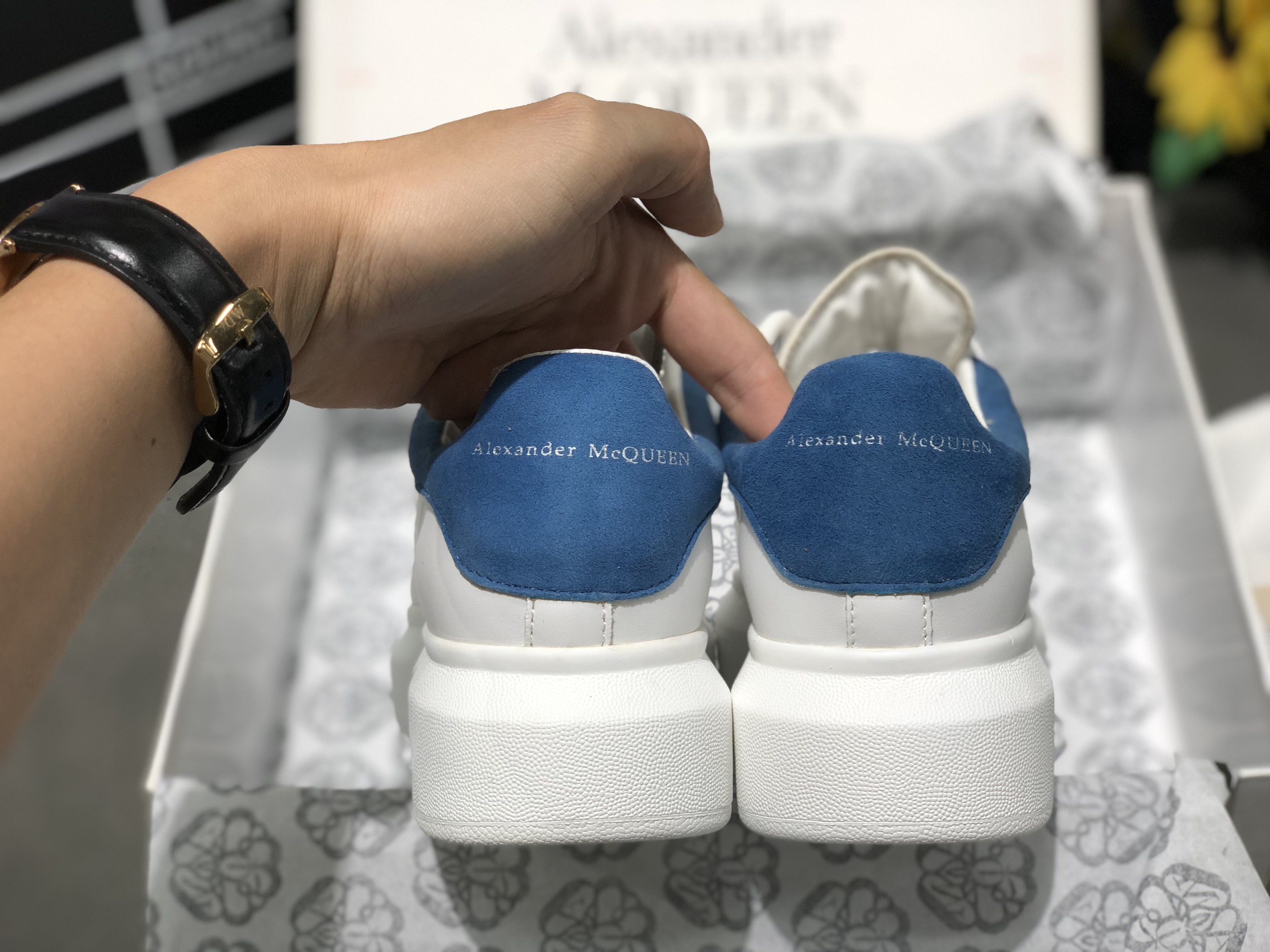 Giày Alexander McQueen Oversized Sneaker White Blue Like Auth