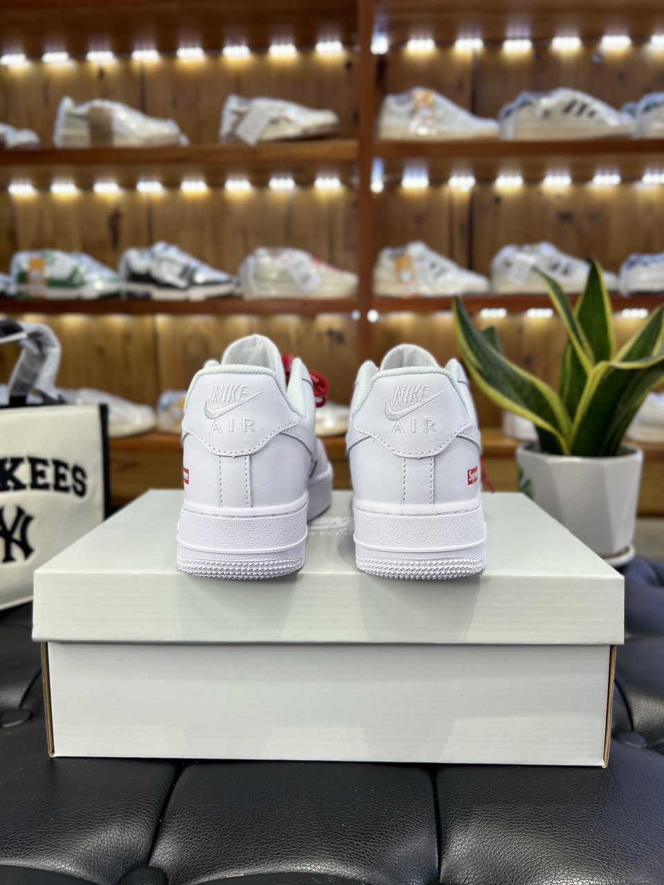 Giày Nike Air Force 1 Low Supreme White Like Auth
