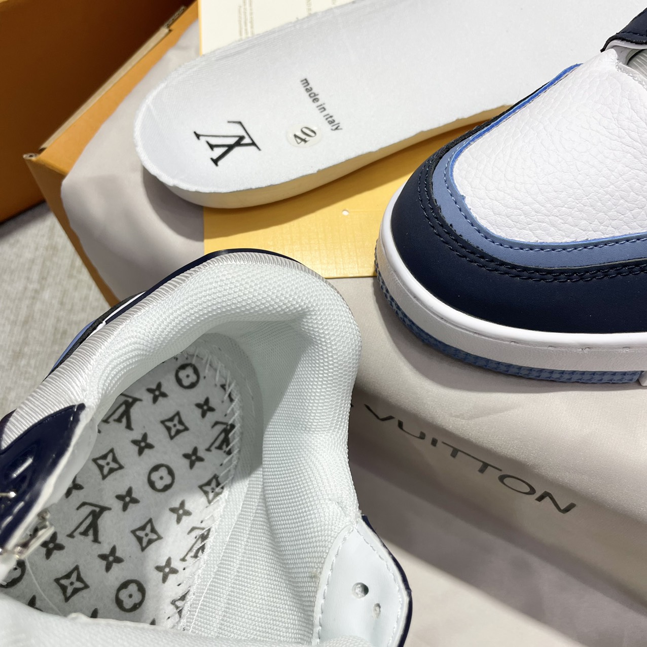 Giày Louis Vuitton LV Trainer Blue White Siêu Cấp
