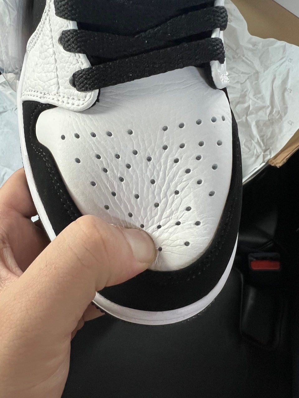 Giày Nike Air Jordan 1 Retro Mid Tuxedo Best Quality