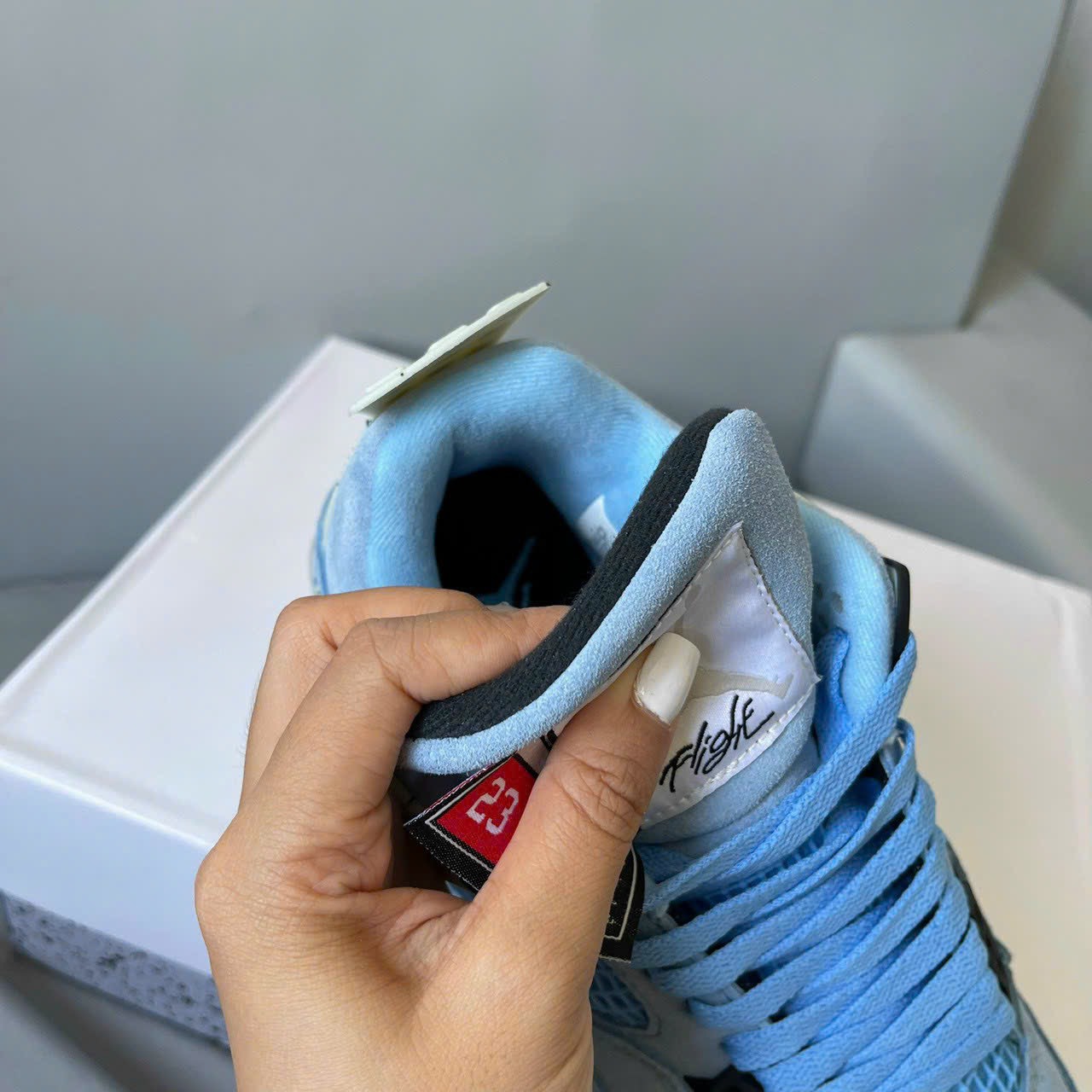 Giày Nike Air Jordan 4 Retro University Blue Best Quality