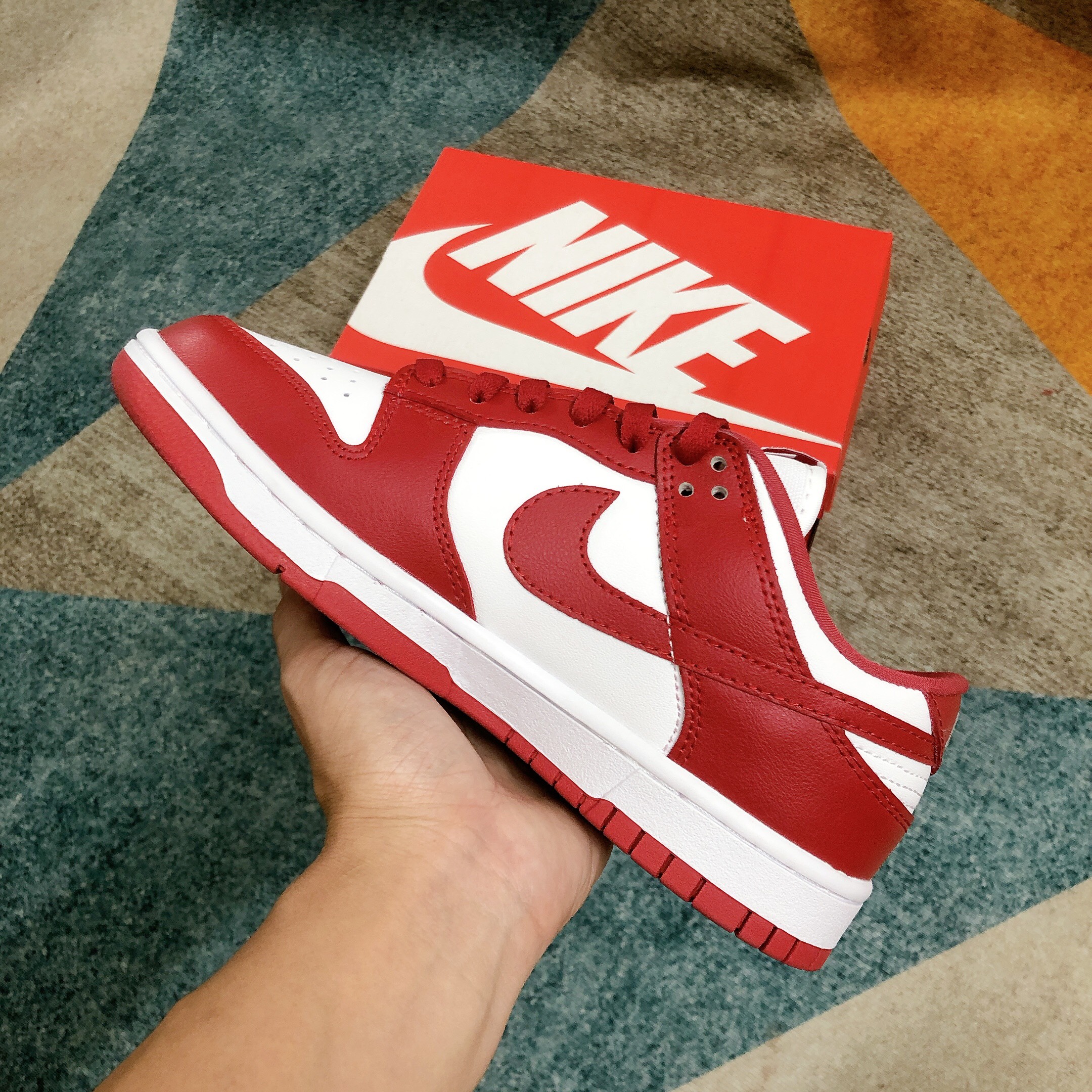 Giày Nike SB Dunk Low Chicago University Red Like Auth