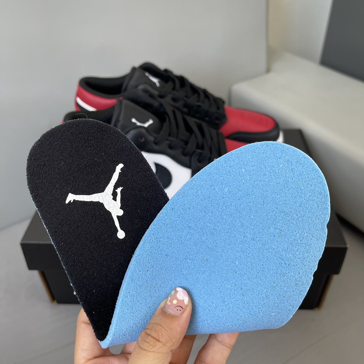 Giày Nike Air Jordan 1 Low Bred Toe Like Auth