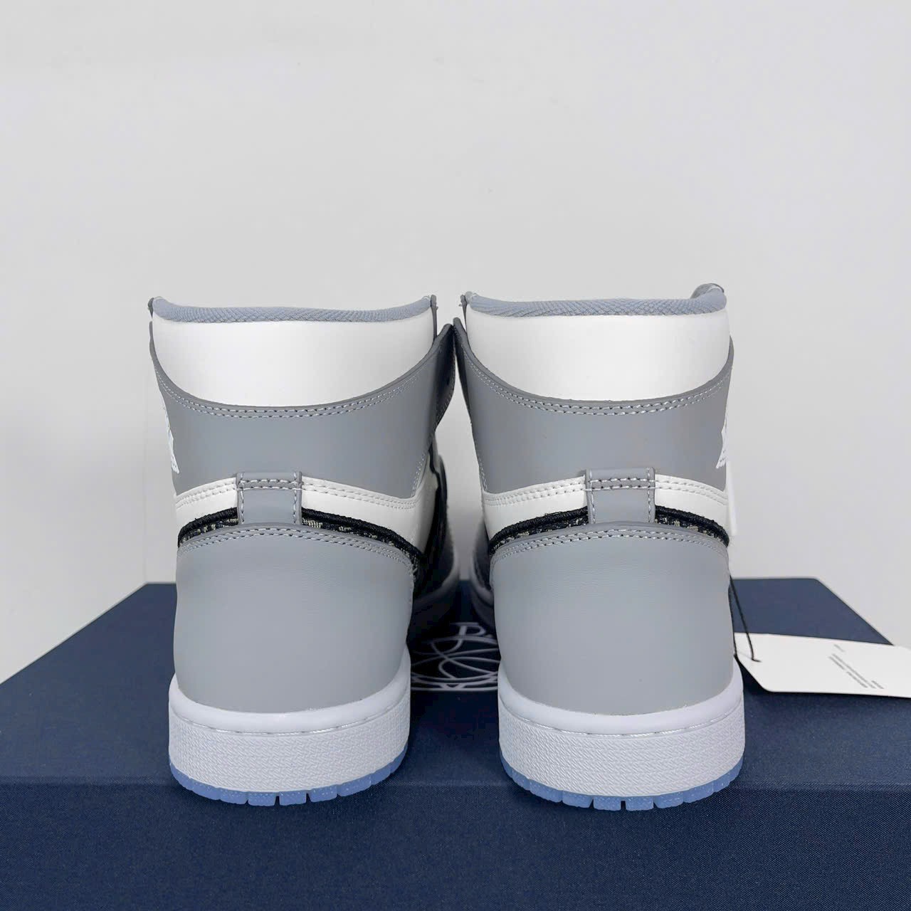 Giày Nike Air Jordan 1 Retro High Dior Best Quality