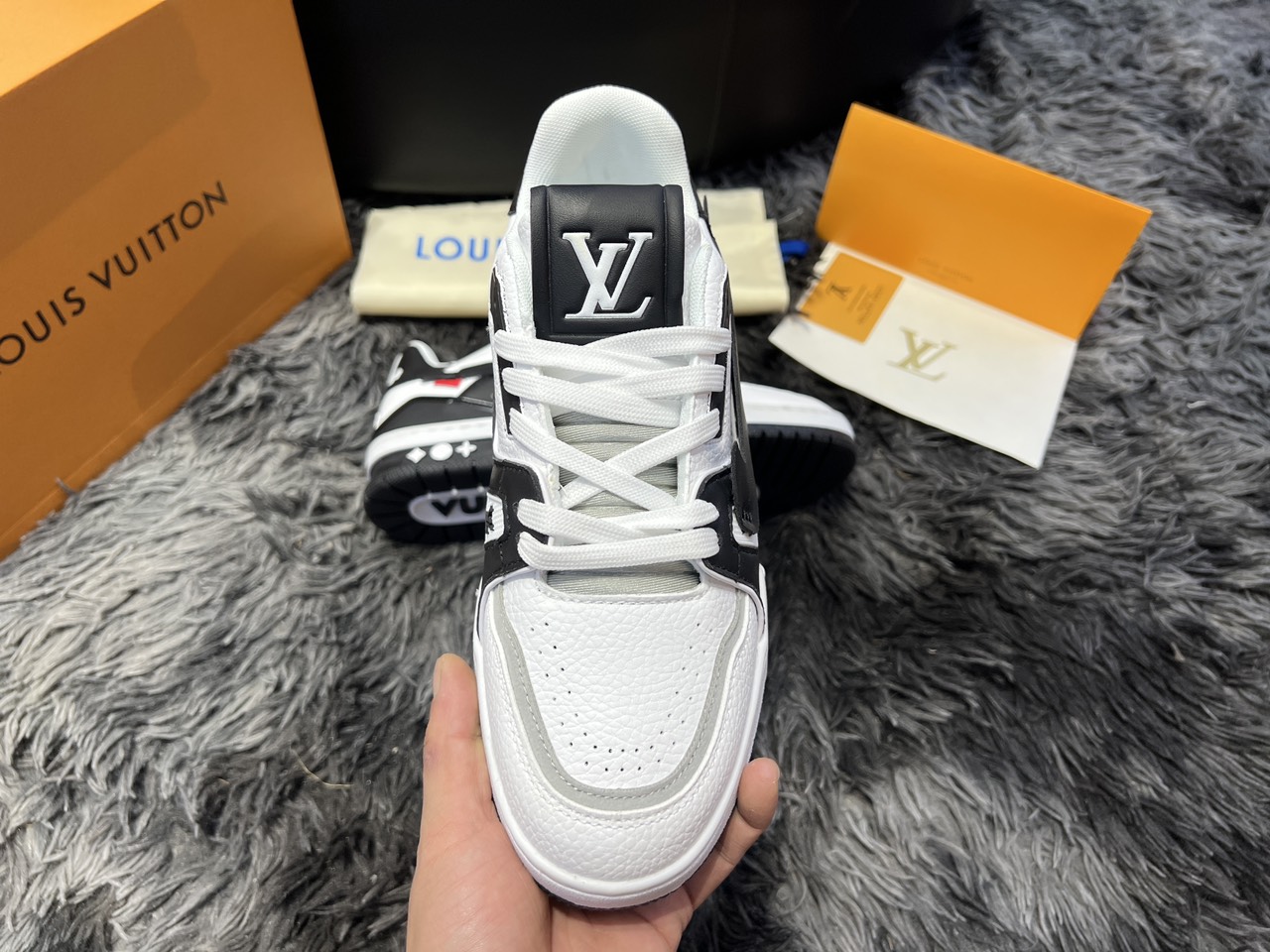 Giày Louis Vuitton LV Trainer #54 Nike White Black Like Auth